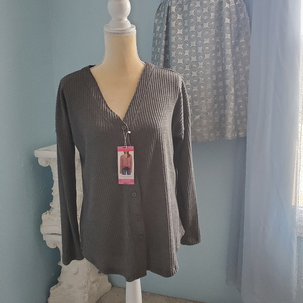 💥NWT Isaac Mizrahi waffle knit button top B21